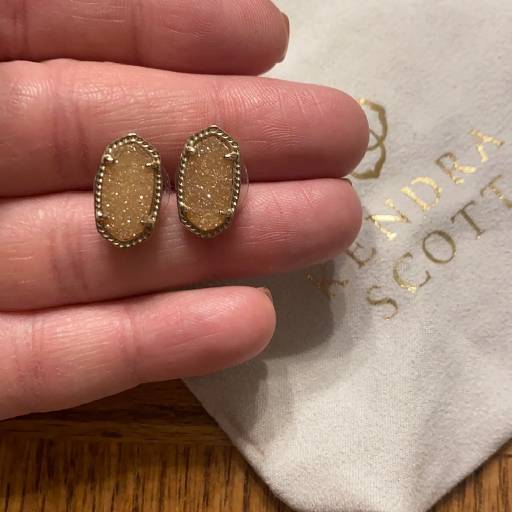Kendra Scott Ellie Gold Stud Earrings